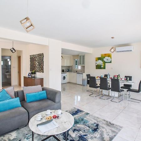 Shaye Front Line Villa Protaras Exterior foto